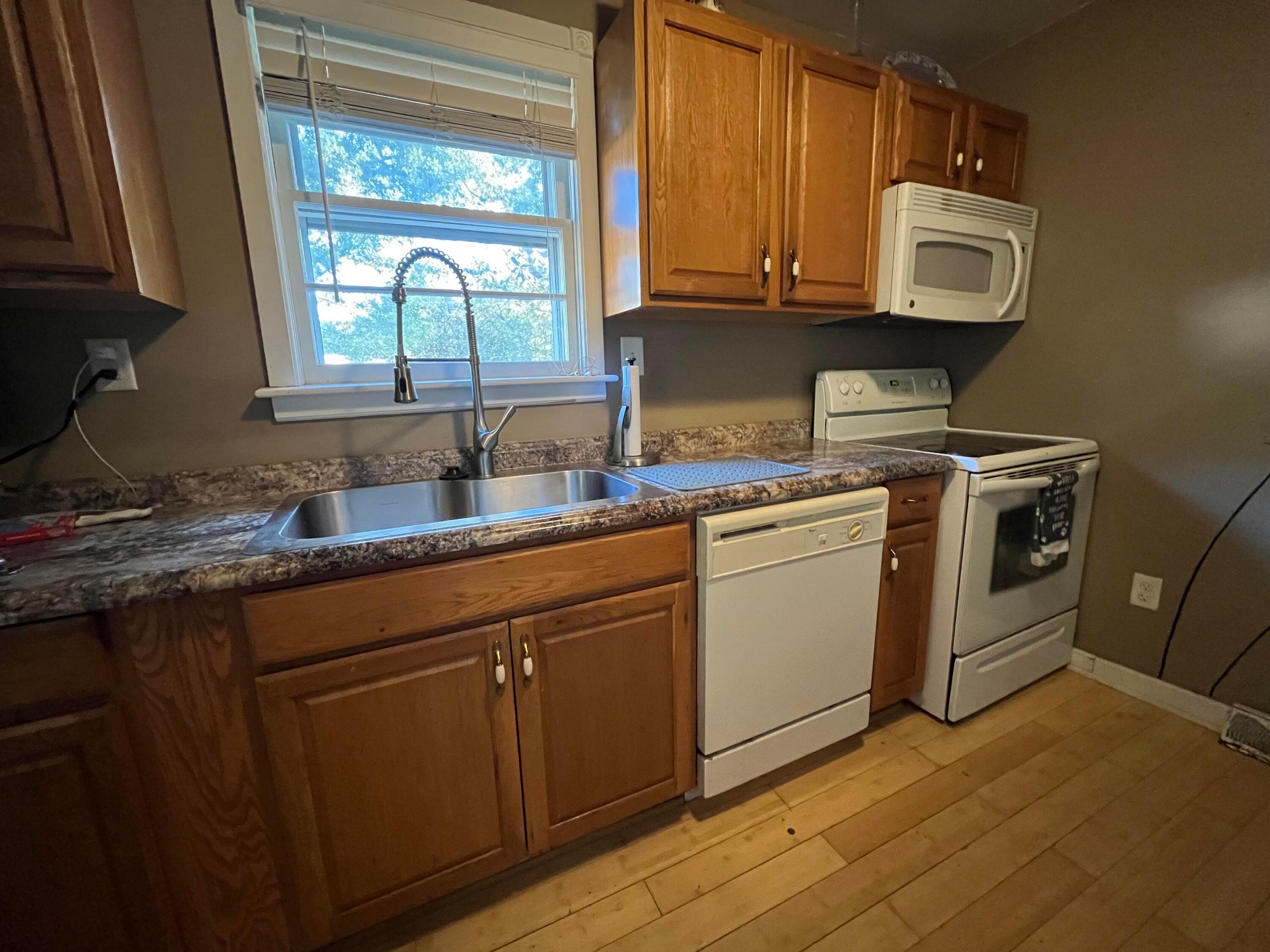 9556 Koester Road Ladson, SC 29456 - Photo 5 of 7 5 - Kitchen