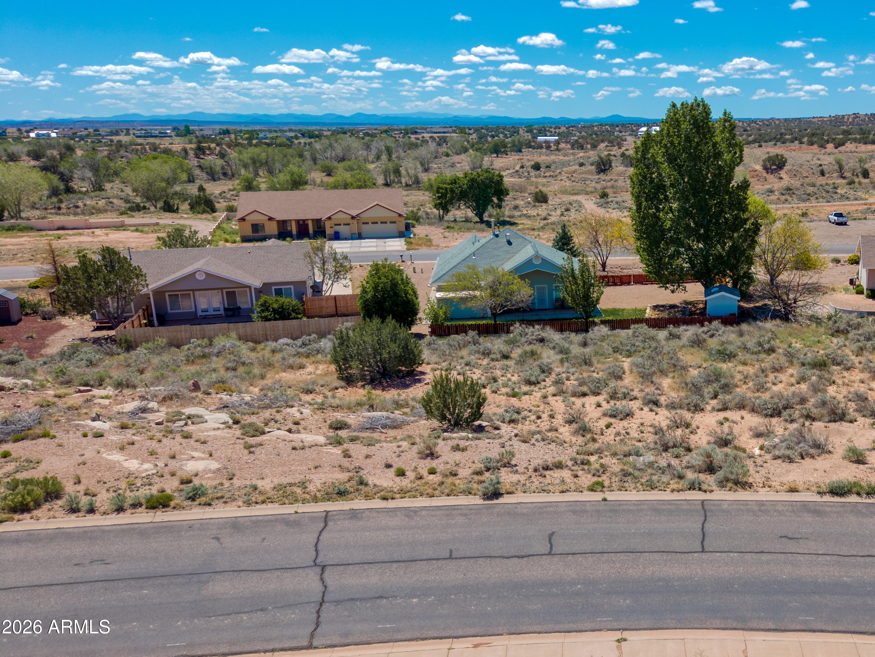 1667 Prairie Road Snowflake, AZ 85937 - Photo 2 of 3 a view of a yard with an outdoor space