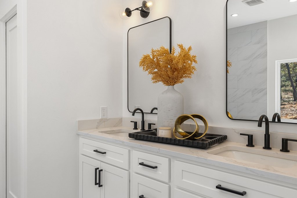 408 Rust Ranch Road Blanco, TX 78606 - Photo 19 of 35 Full bathroom with double vanity