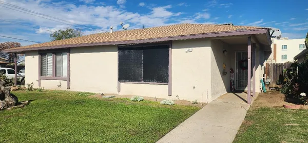 $595,000 | 593 West Alamos Avenue, Clovis, CA 93612