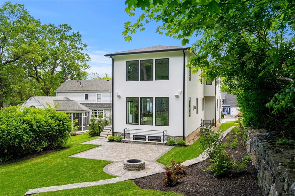 17 Prospect Hill Road Lexington, MA 02421 - Photo 3 of 42