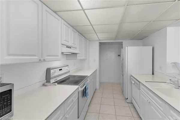 $840,000 | 300 South Collier Boulevard, Unit 703, Marco Island, FL 34145