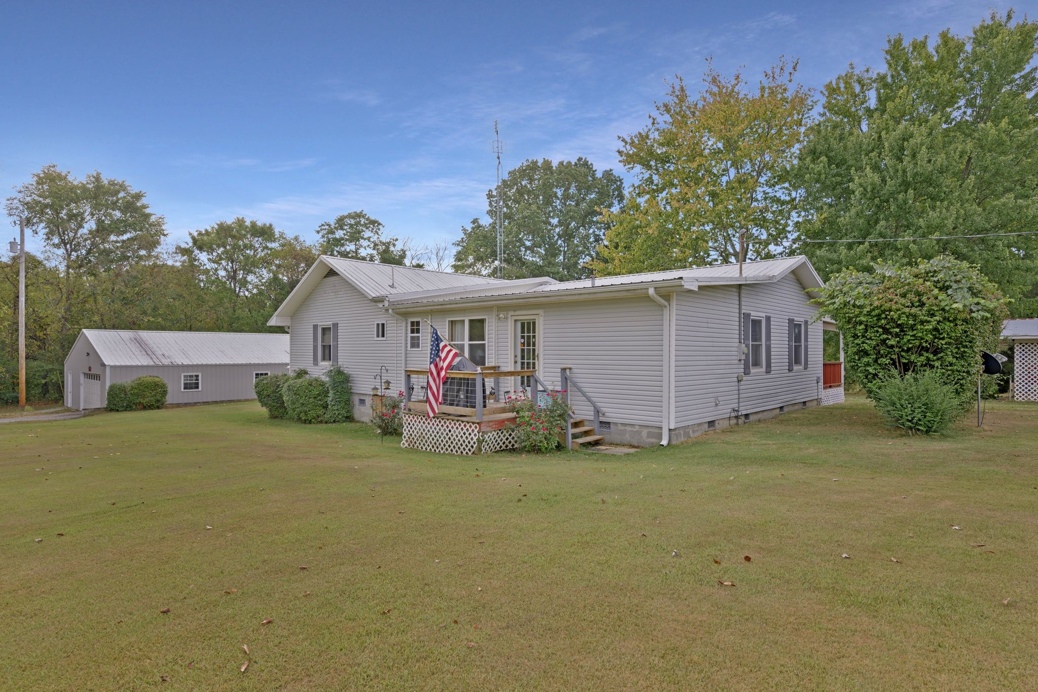 577 Southridge Road Minor Hill, TN 38473 - Photo 3 of 49 Gallery Image 3