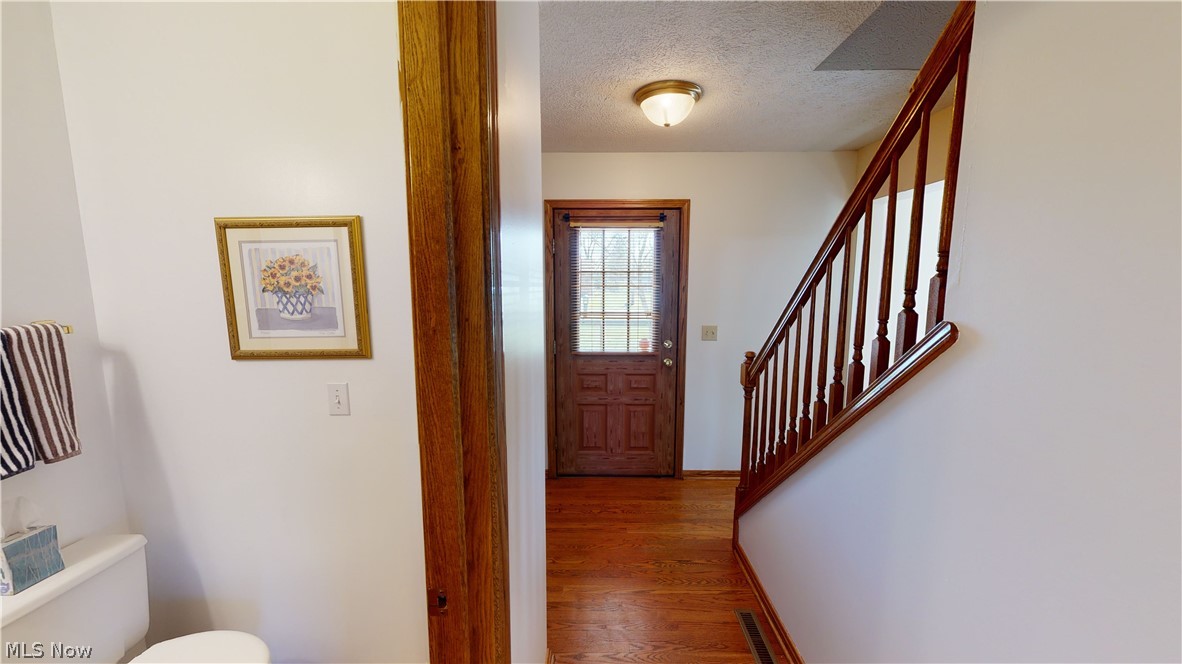5386 Young Road Stow, OH 44224 - Photo 5 of 35 Gallery Image 5