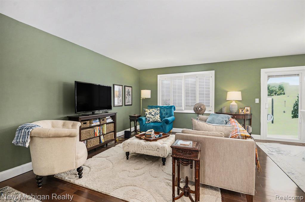 2270 Hillendale Drive Rochester Hills, MI 48309 - Photo 7 of 33