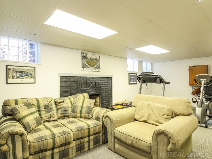 1216 Devonshire Road Grosse Pointe Park, MI 48230 - Photo 42 of 61