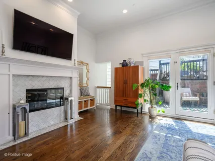 $1,699,000 | 1912 North Hoyne Avenue, Chicago, IL 60647