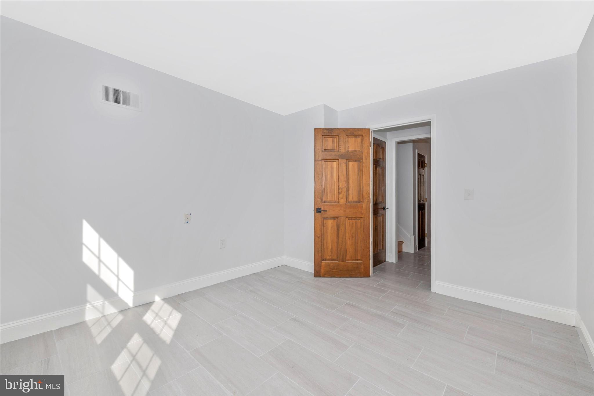 5600 Lakeview Drive Frederick, MD 21702 - Photo 15 of 55 Main Level Den - view 2