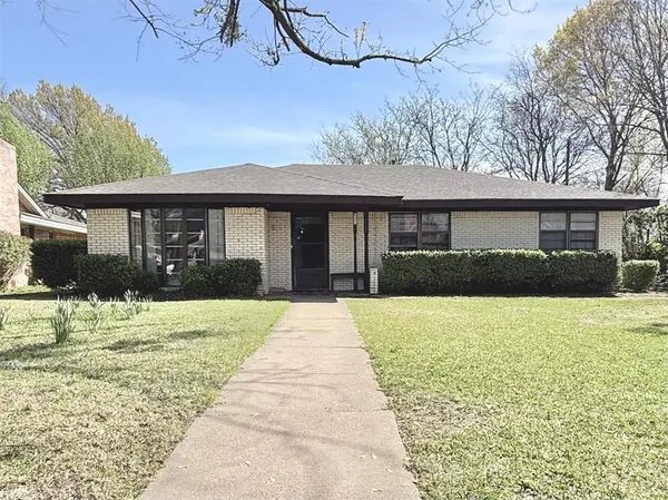 $249,999 | 837 Hillside Drive, Sherman, TX 75090