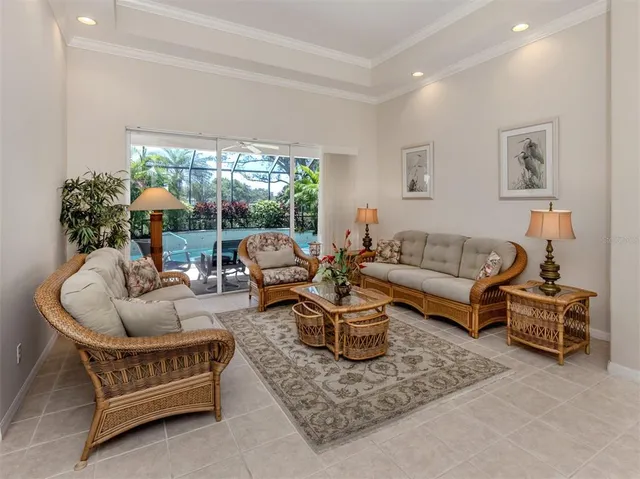 $825,000 | 2022 Calusa Lakes Boulevard, Nokomis, FL 34275