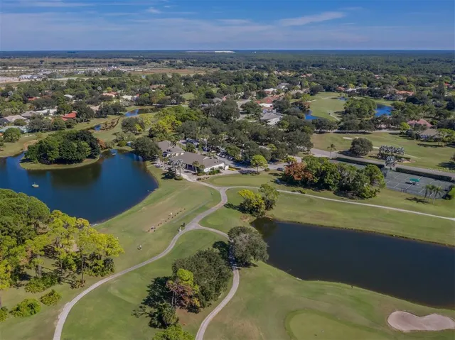 $825,000 | 2022 Calusa Lakes Boulevard, Nokomis, FL 34275