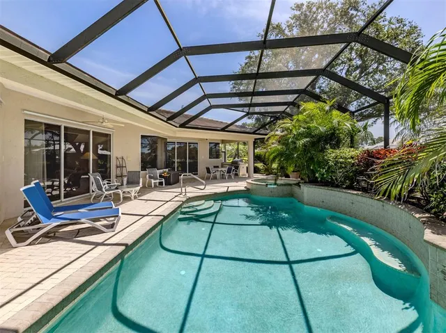 $825,000 | 2022 Calusa Lakes Boulevard, Nokomis, FL 34275