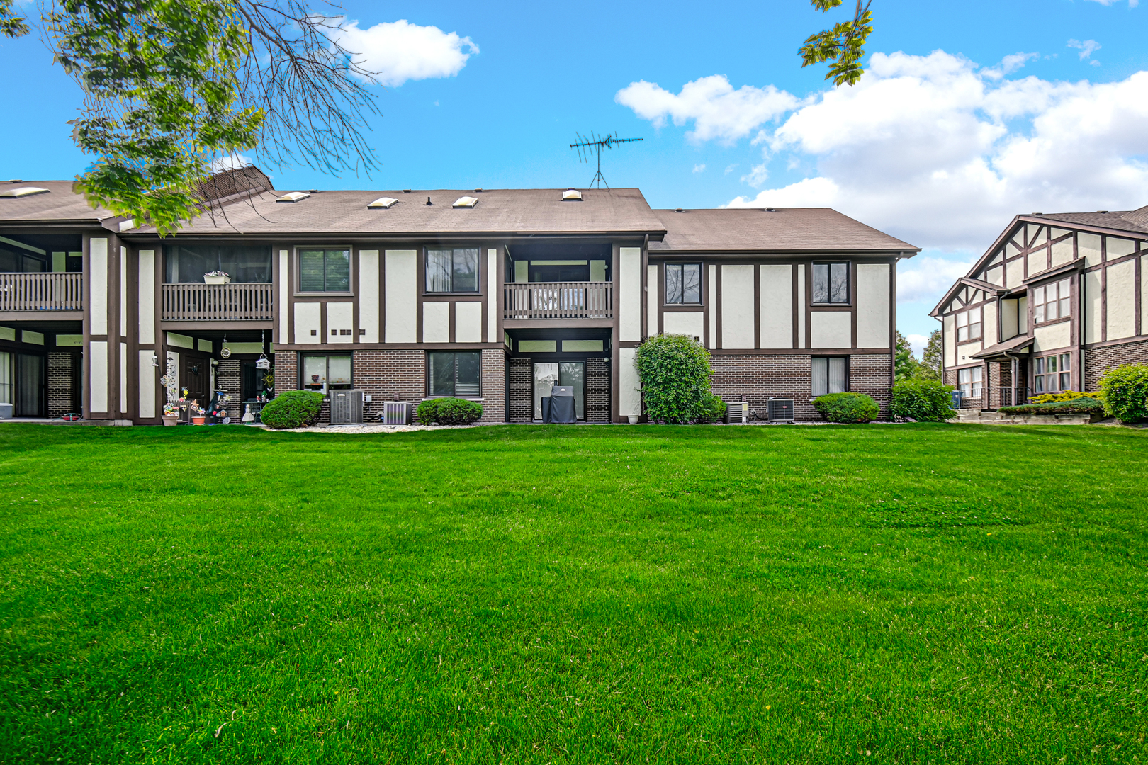 3417 Huntley Terrace Crete, IL 60417 - Photo 2 of 25