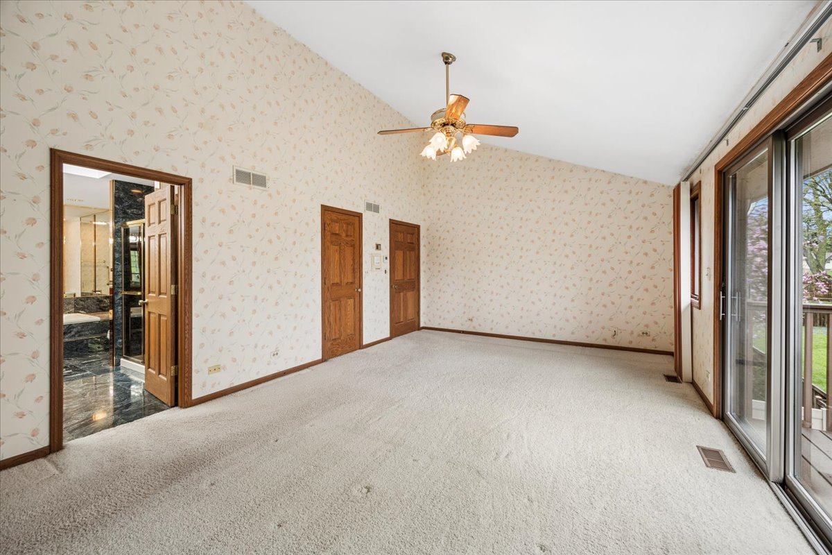 6037 Dunham Road Downers Grove, IL 60516 - Photo 22 of 40