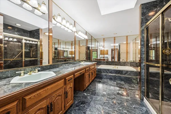 $995,000 | 6037 Dunham Road, Downers Grove, IL 60516