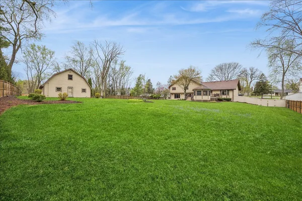 $995,000 | 6037 Dunham Road, Downers Grove, IL 60516