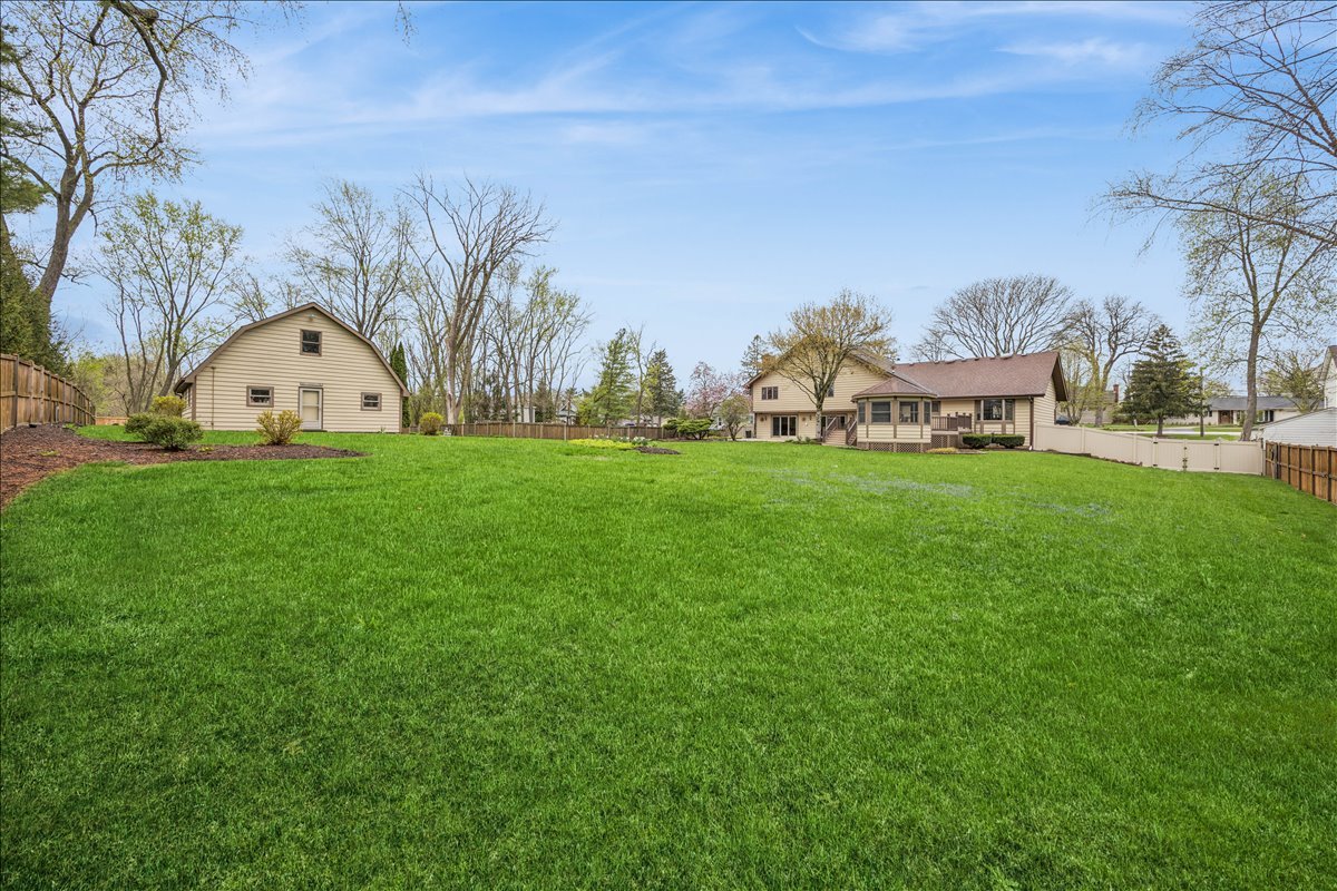 6037 Dunham Road Downers Grove, IL 60516 - Photo 38 of 40