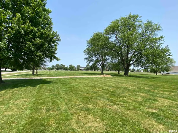 $299,000 | 1009 South Candy Lane, Macomb, IL 61455