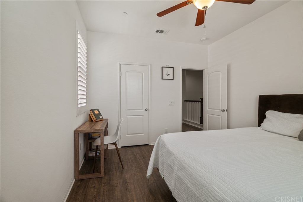 28646 Farrier Drive Valencia, CA 91354 - Photo 26 of 40