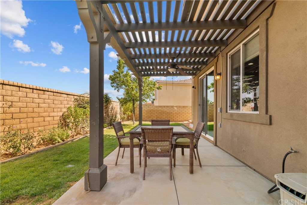 28646 Farrier Drive Valencia, CA 91354 - Photo 38 of 40