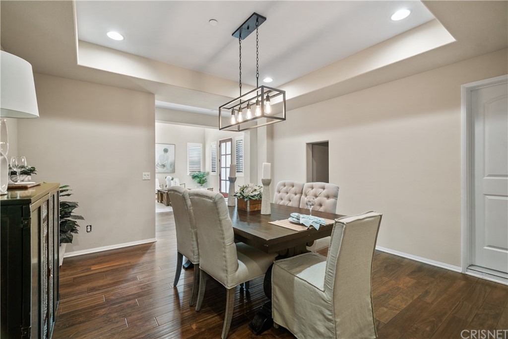 28646 Farrier Drive Valencia, CA 91354 - Photo 6 of 40