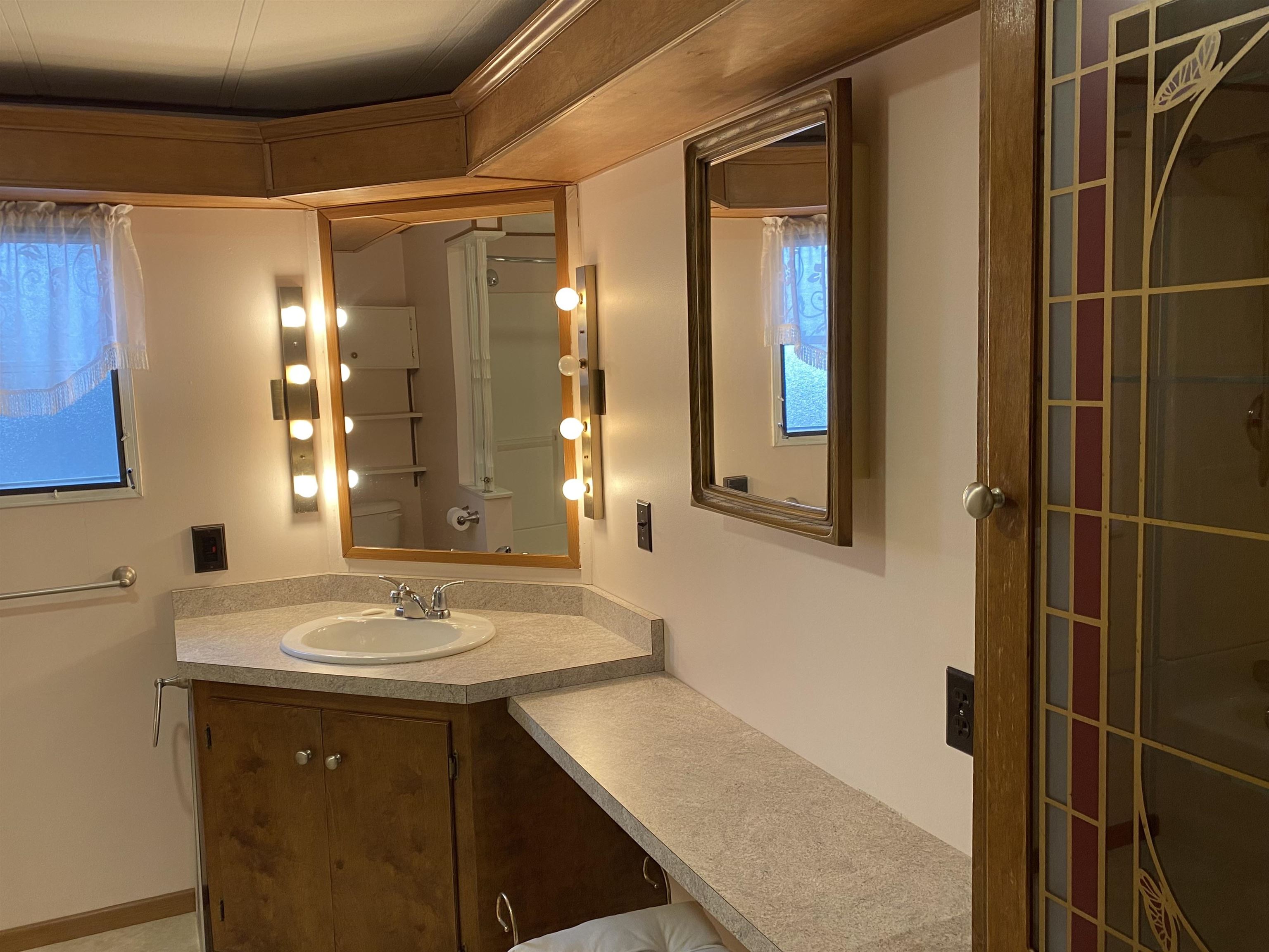 9 Paradise Street Gorham, NH 03581 - Photo 13 of 24