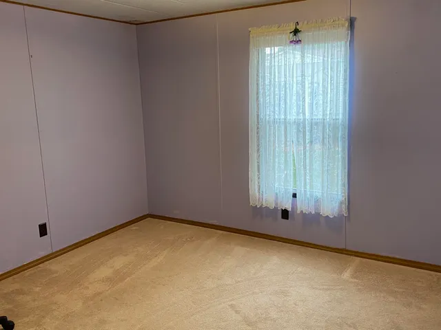 $119,900 | 9 Paradise Street, Gorham, NH 03581