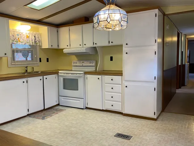 $119,900 | 9 Paradise Street, Gorham, NH 03581