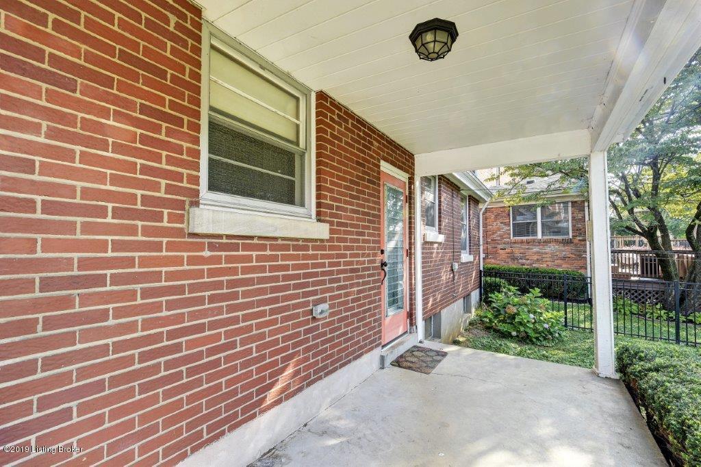 2316 Manchester Road Louisville, KY 40205 - Photo 12 of 34 _DSC0923_4_5_6_7