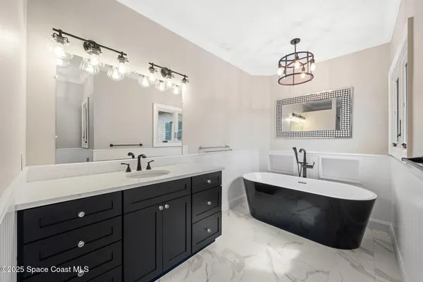 $1,623,456 | 2195 South Courtenay Parkway, Merritt Island, FL 32952