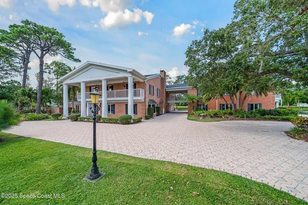 $1,623,456 | 2195 South Courtenay Parkway, Merritt Island, FL 32952