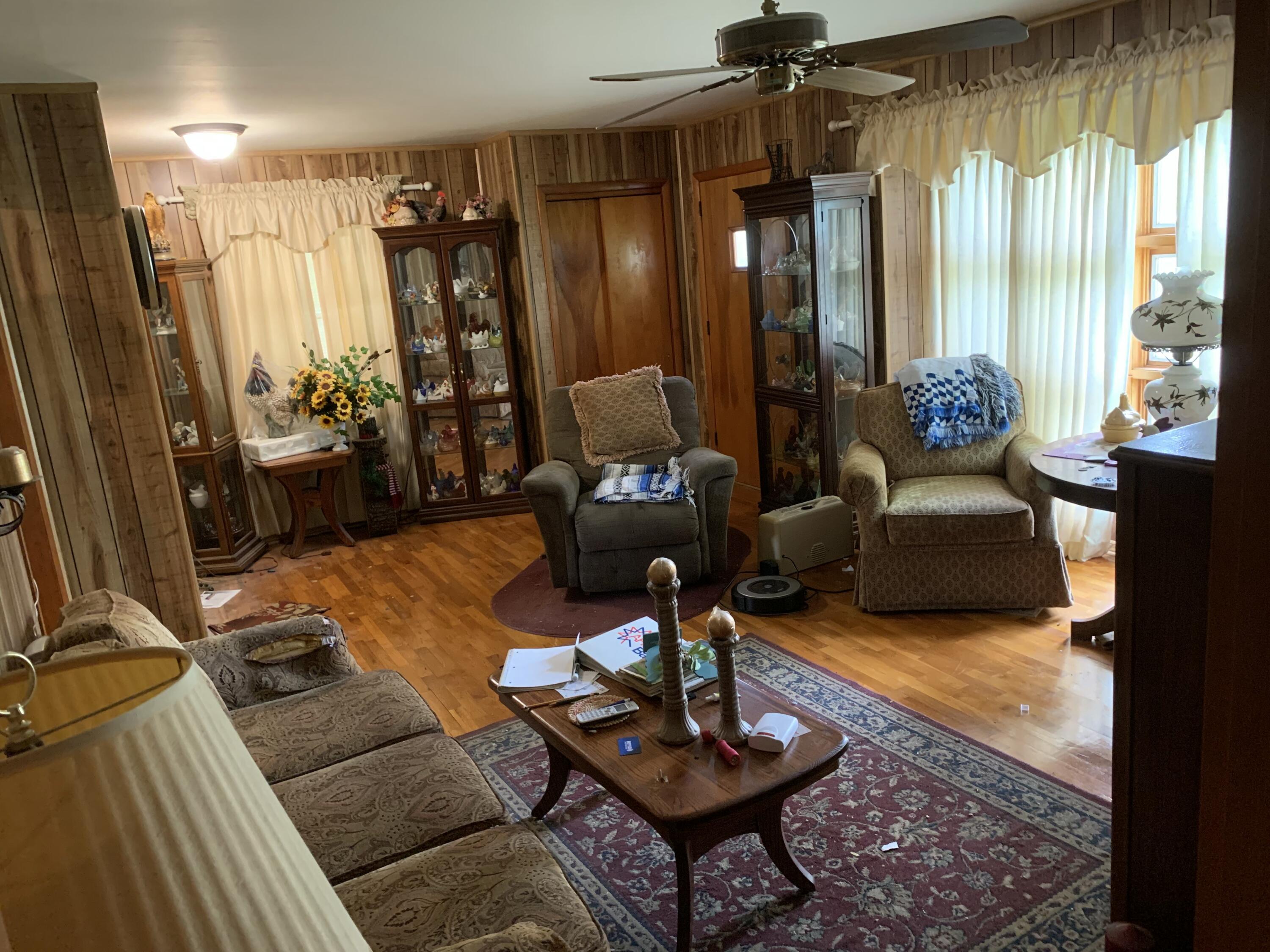 1647 Tiline Road Tiline, KY 42083 - Photo 11 of 15 IMG_0620