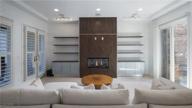 $1,150,000 | 11280 Granite Ridge Drive, Unit 1056, Las Vegas, NV 89135