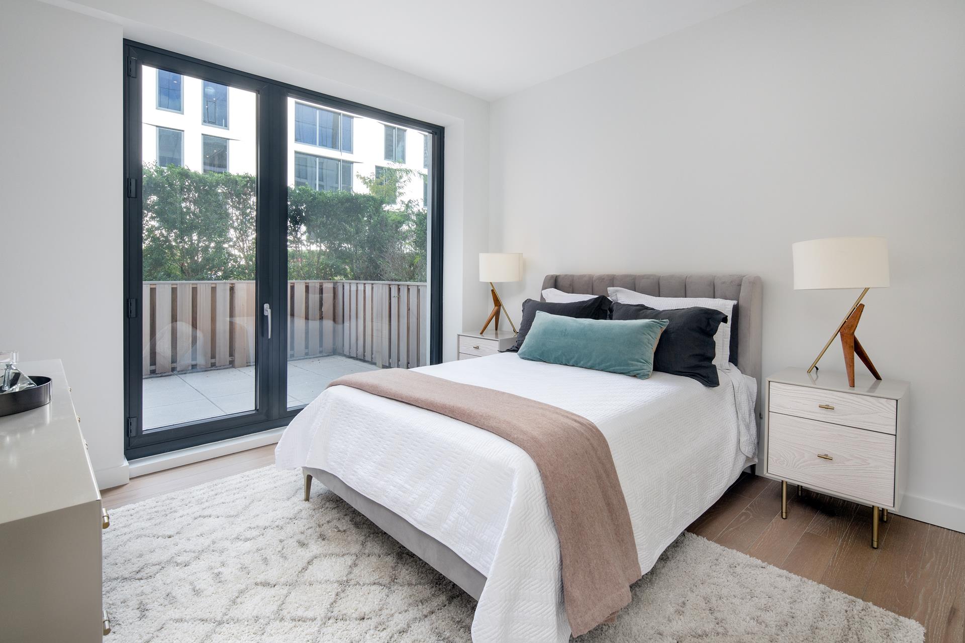 500 West 45th St Unit 226  