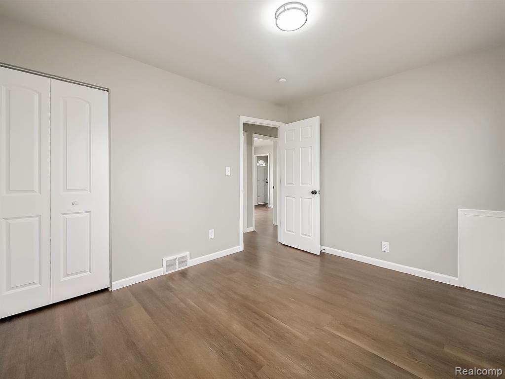 11780 Haggerty Road Belleville, MI 48111 - Photo 16 of 41