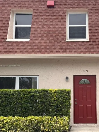 $299,000 | 1321 Partridge Close, Unit 60, Pompano Beach, FL 33064