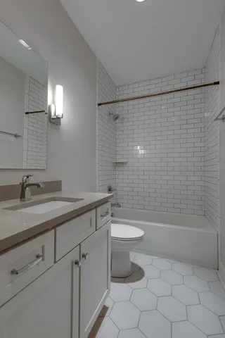 $3,700 | 504 B 36th Avenue North, Nashville, TN 37209