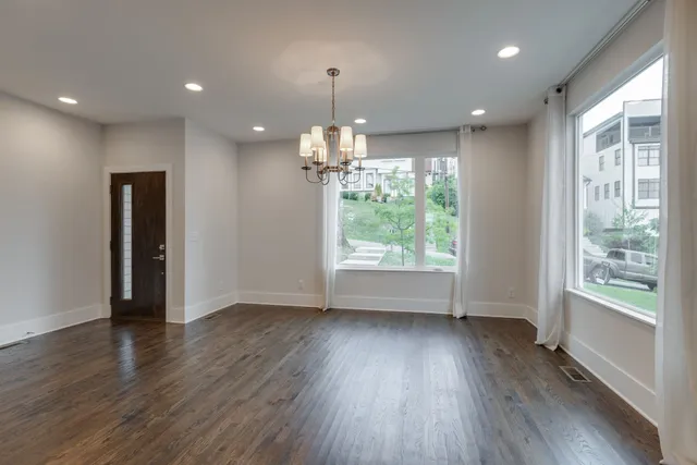 $3,700 | 504 B 36th Avenue North, Nashville, TN 37209