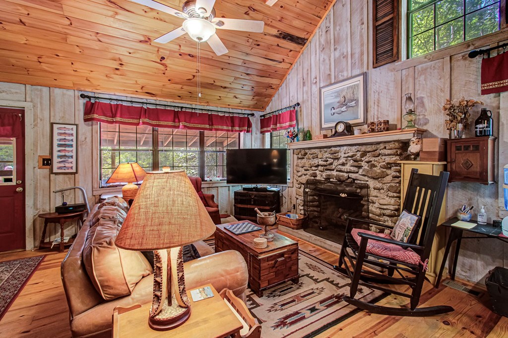 142 Rivendell Lane Tellico Plains, TN 37385 - Photo 52 of 57 Gallery Image 52