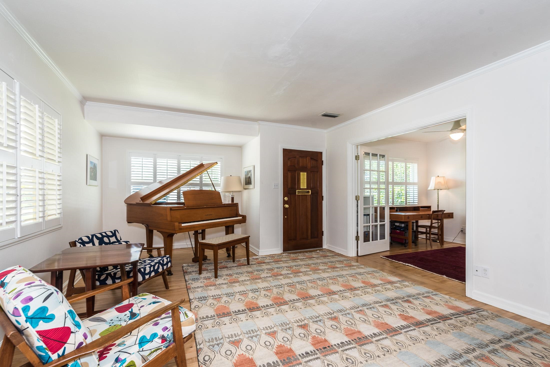 252 South Matanzas Boulevard St. Augustine, FL 32080 - Photo 18 of 32 a living room with furniture and wooden floor