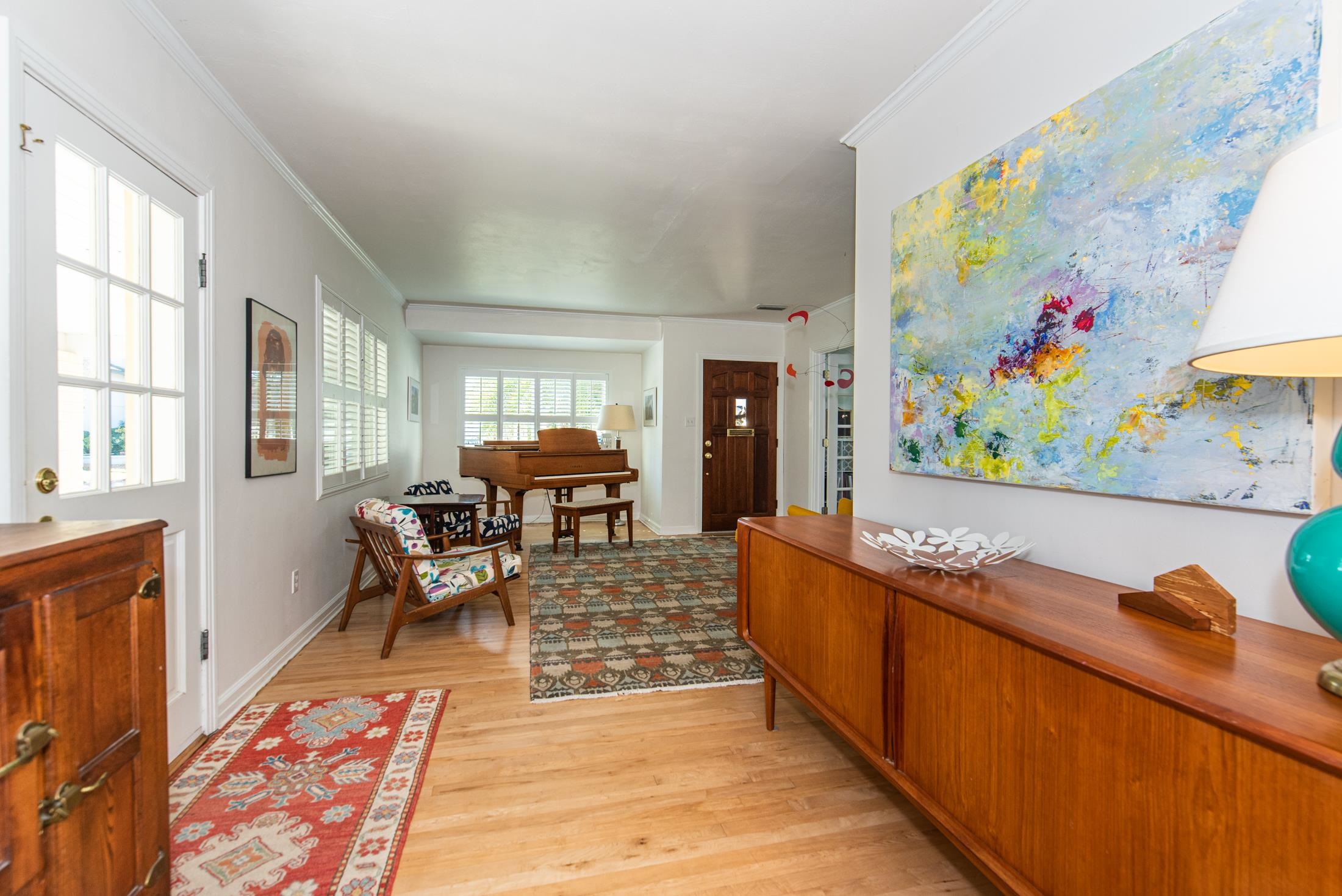 252 South Matanzas Boulevard St. Augustine, FL 32080 - Photo 21 of 32 a living room with furniture rug and window