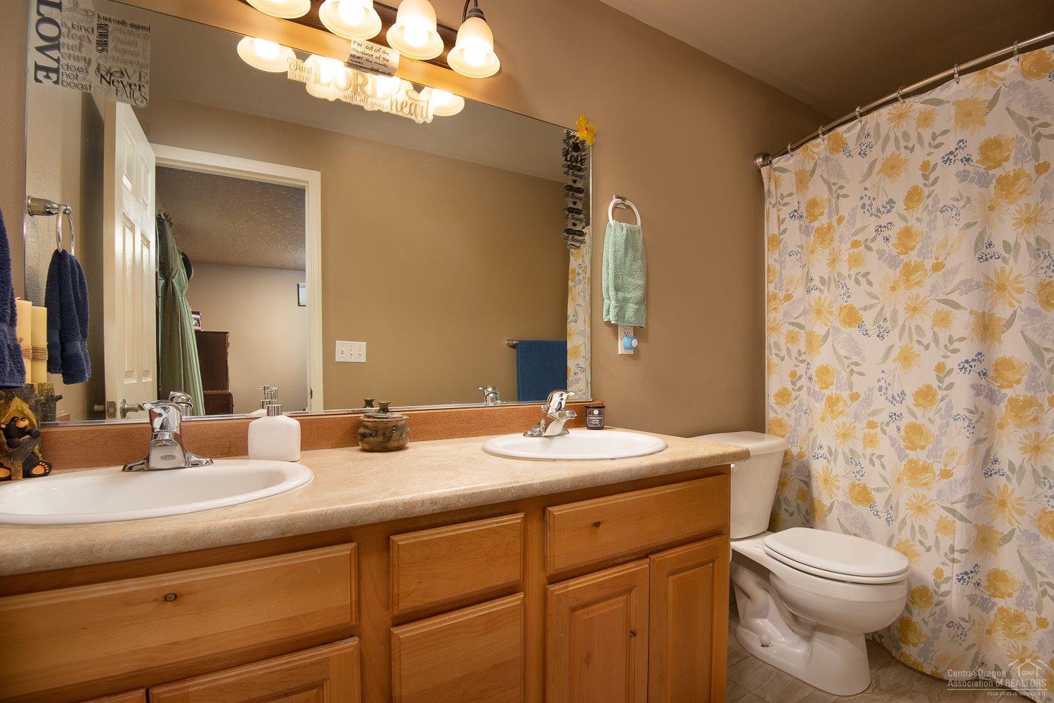 16438 Riley Drive La Pine, OR 97739 - Photo 13 of 18 Gallery Image 13