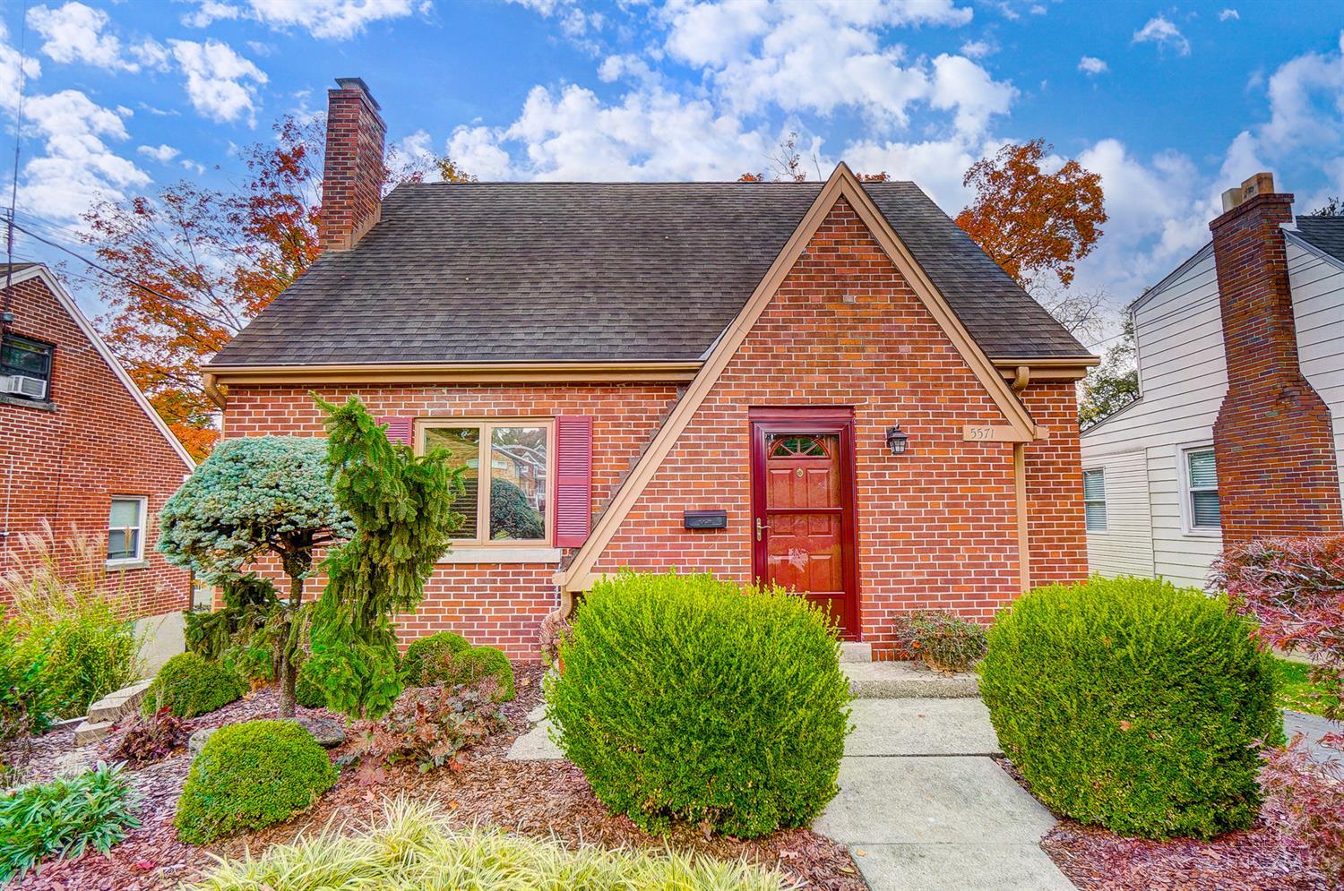5571 Lawrence Road Cincinnati, OH 45248 - Photo 1 of 26