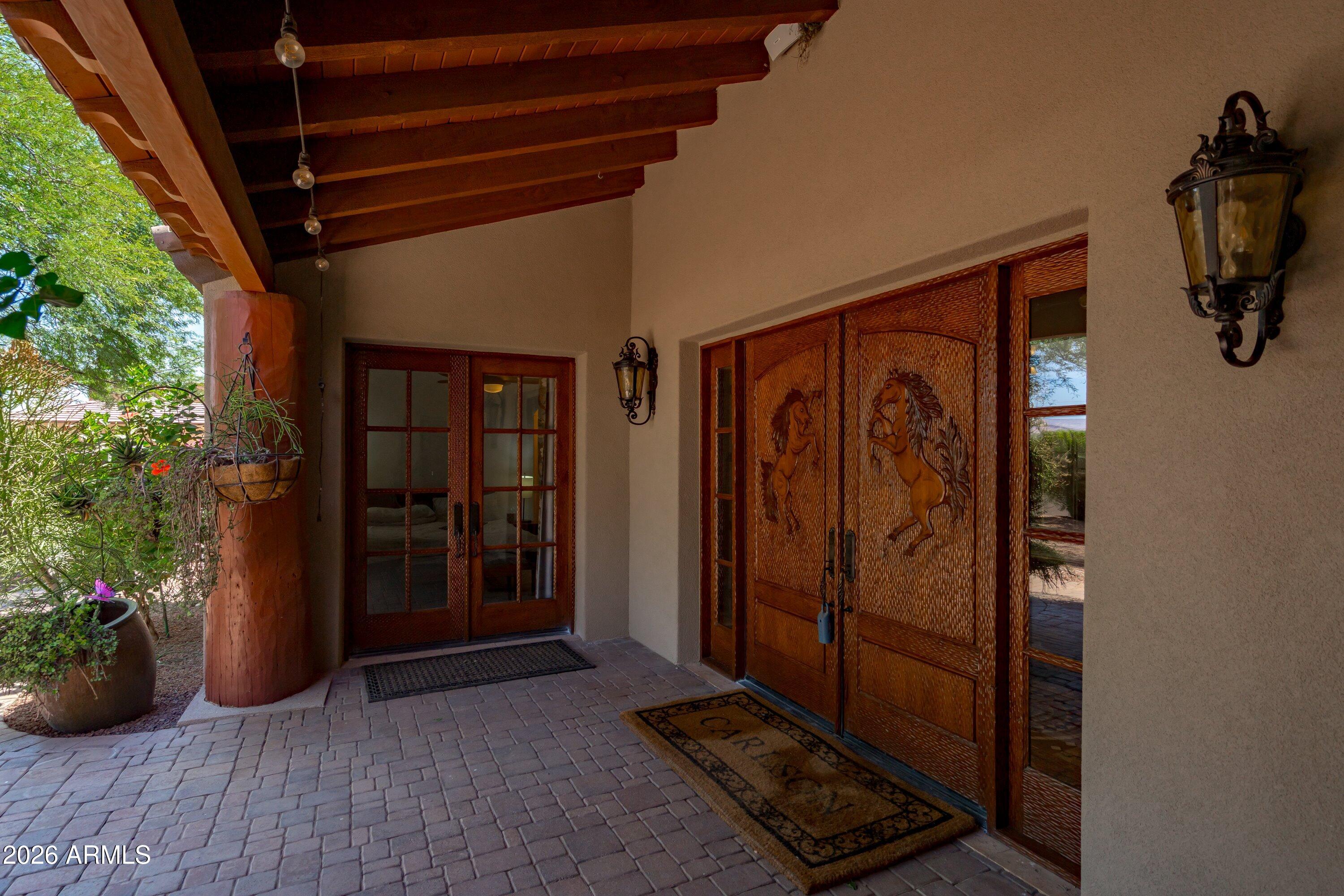 1823 West Maddock Road Phoenix, AZ 85086 - Photo 14 of 121 014-Courtyard