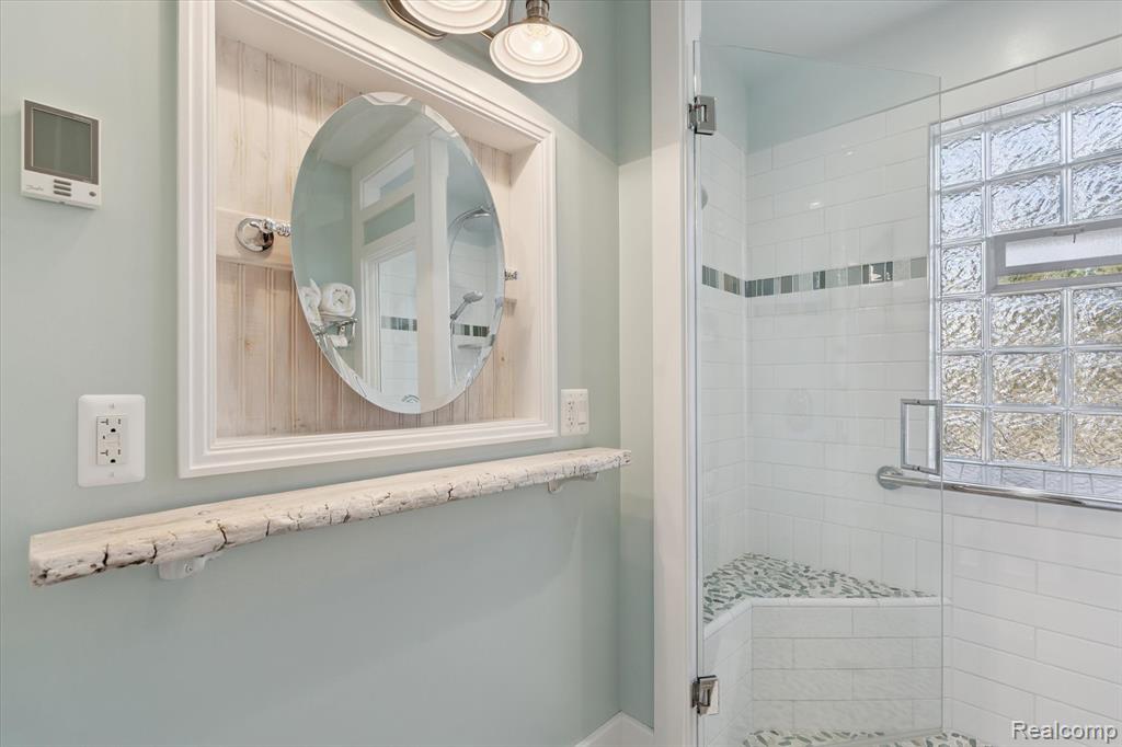 611 West Grand River Road Howell, MI 48843 - Photo 21 of 38