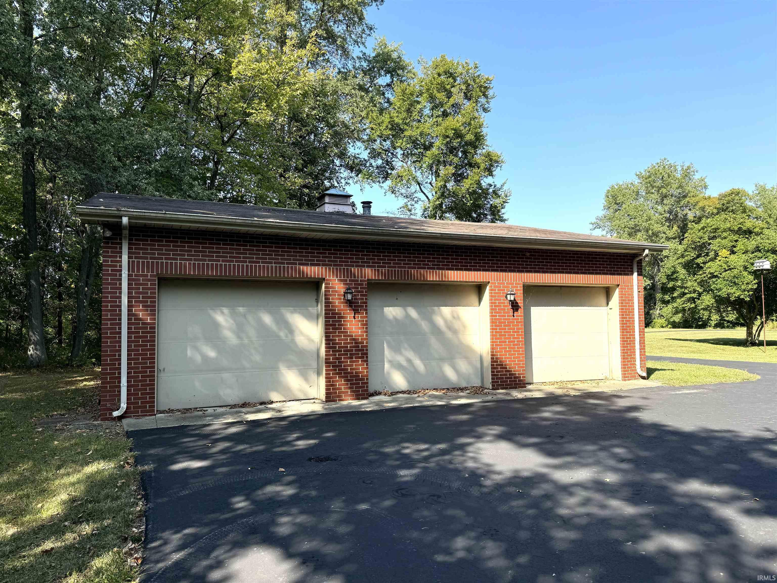 3310 West Moore Road Muncie, IN 47304 - Photo 8 of 36 Gallery Image 8