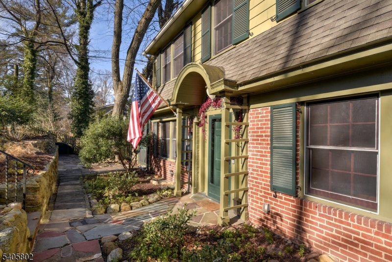 15 Overlook Road Caldwell, NJ 07006 - Photo 11 of 37 a view of entrance gate of building