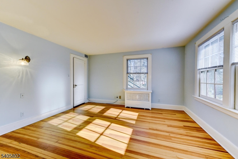 15 Overlook Road Caldwell, NJ 07006 - Photo 26 of 37 a bedroom with a bed and a window