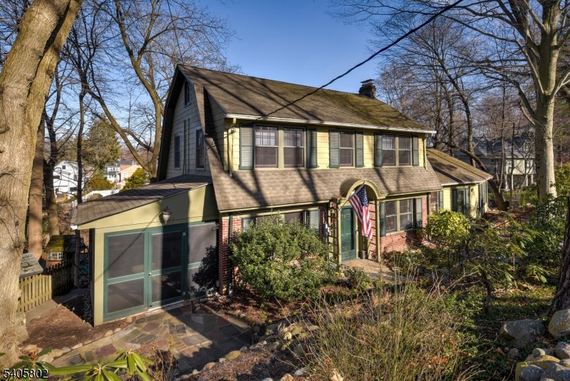 15 Overlook Road Caldwell, NJ 07006 - Photo 8 of 37 a front view of a house with garden