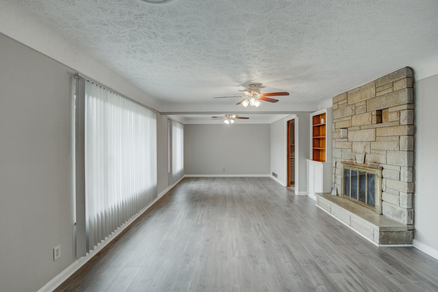 1071 West Galbraith Road Cincinnati, OH 45224 - Photo 5 of 23